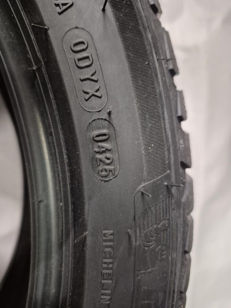 Nowe opony Michelin	225/45R17 CROSSCLIMATE 2 wielosezonowe 2025rok!