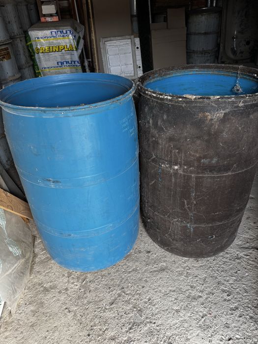 Пластикова бочка