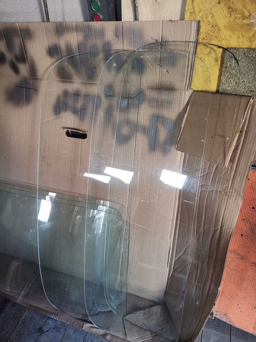 Три комплекта лобовое+заднее Москвич 402 403 407