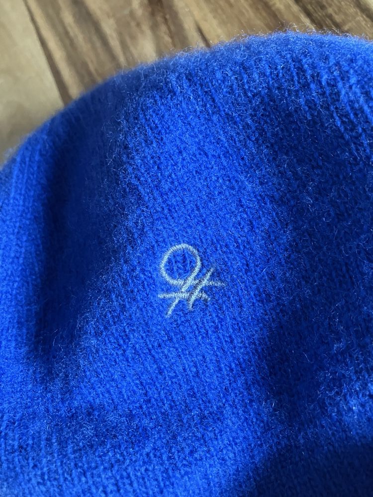 Czapeczka Benetton na ok. roczek