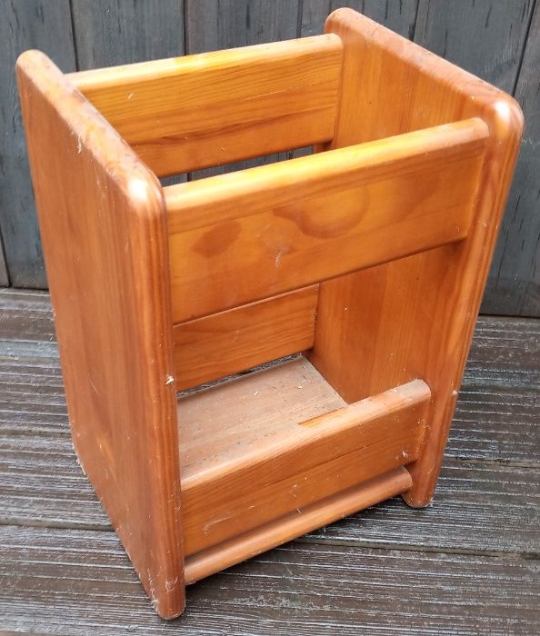 Móveis diversos de apoio