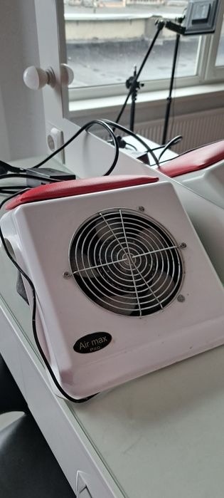 Витяжка настільна Air Max