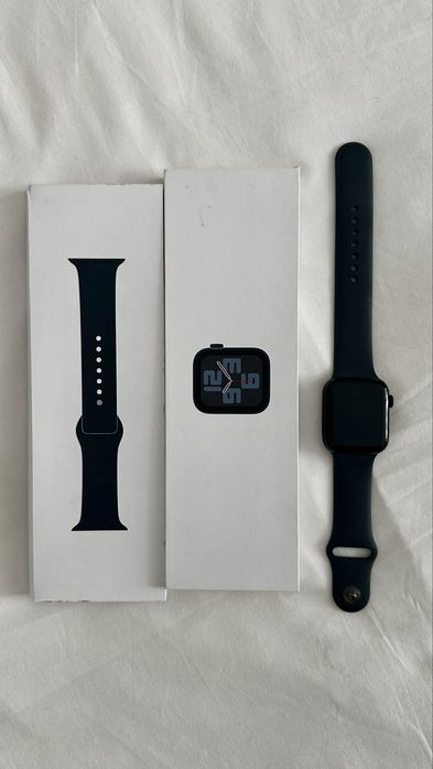 Apple Watch SE (Gen 2) Midnight Aluminium Case 44MM GPS