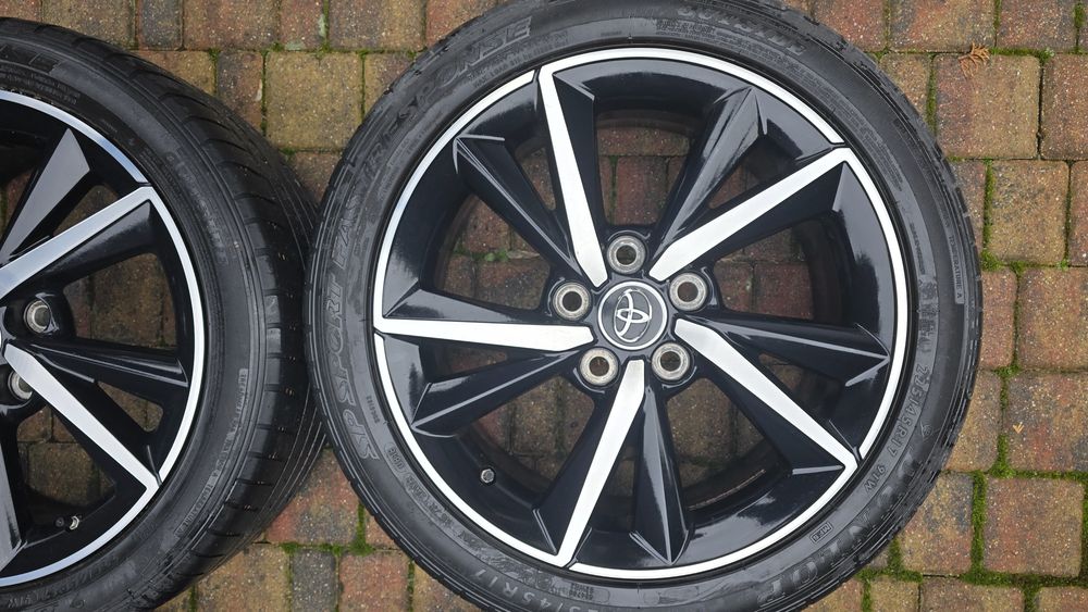 Komplet kół koła felgi 17" Toyota corolla auris avensis opony letnie