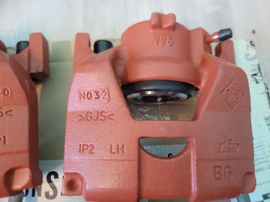 Zaciski Megane 3 Scenic 3 tarcza 296mm