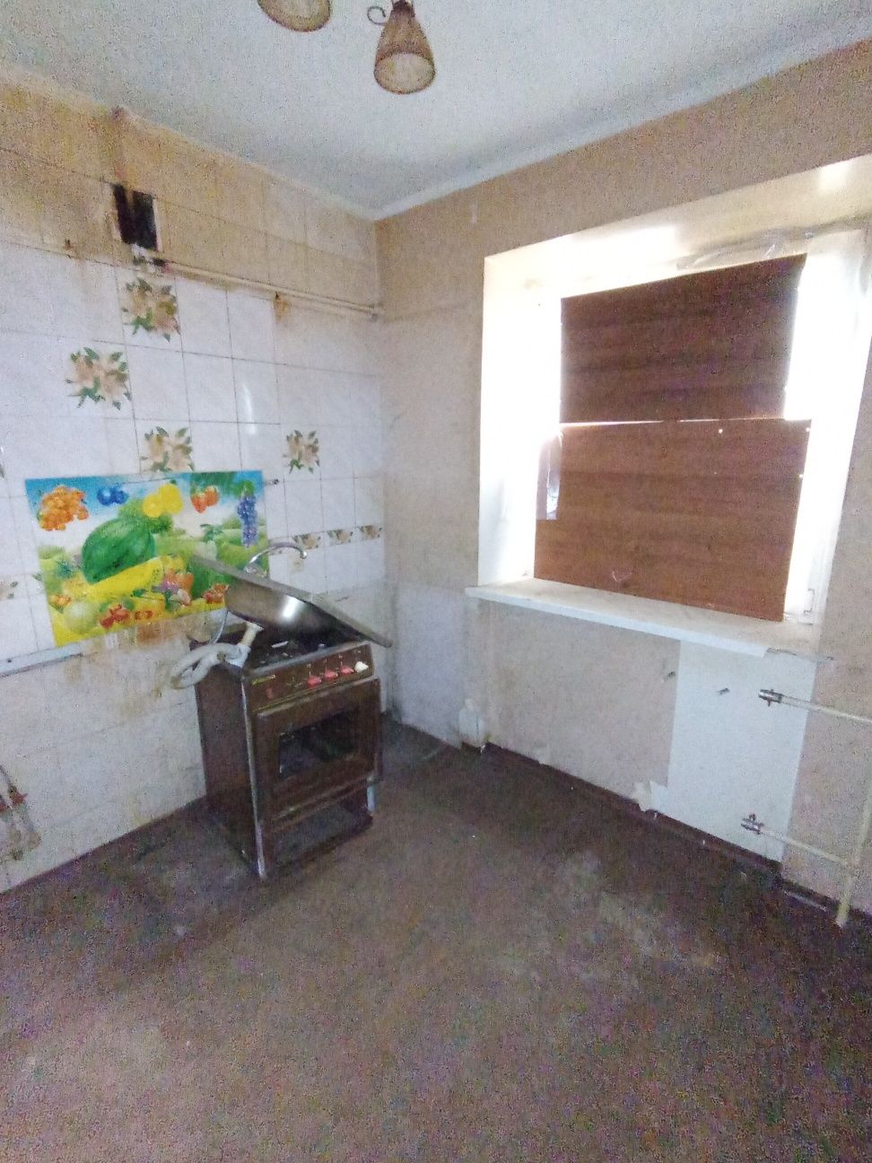 Продам 2 кімнатну квартиру на 1 поверсі
