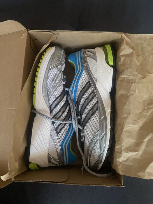 Кроссовки Adidas