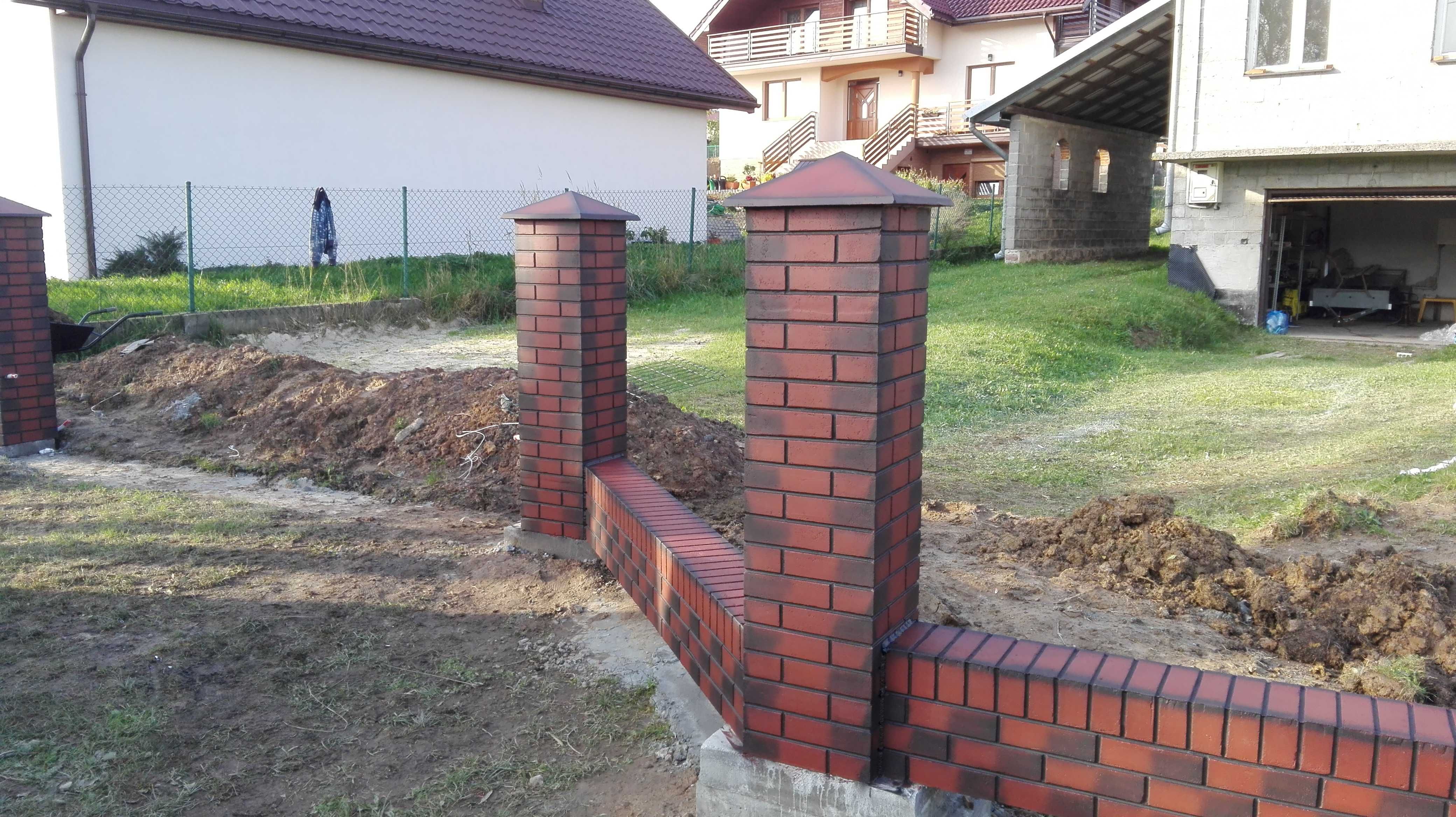 OGRODZENIE KLINKIEROWE słupek betonowy Podmurówka betonowa