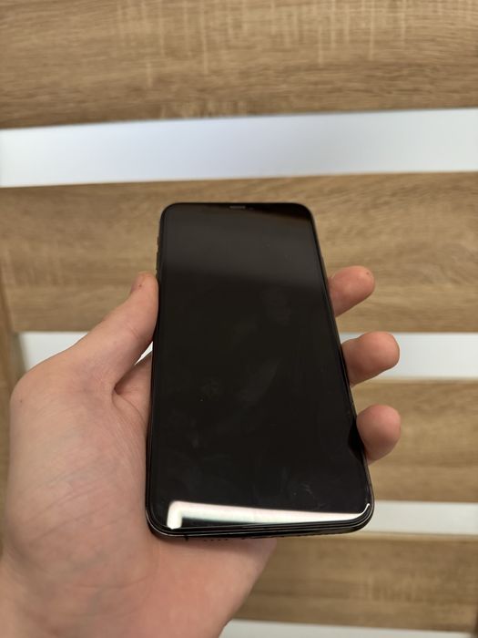 iPhone 11 Pro Max 64gb гарний