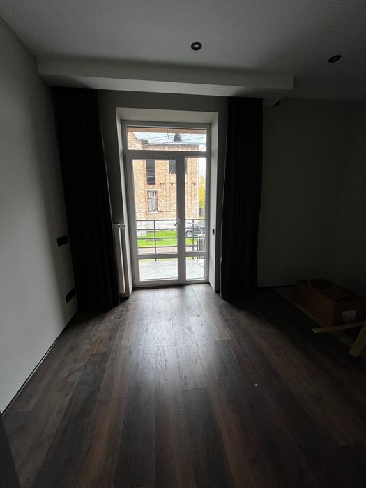 Продаж 1\2 котеджу з ремонтом у Бірках