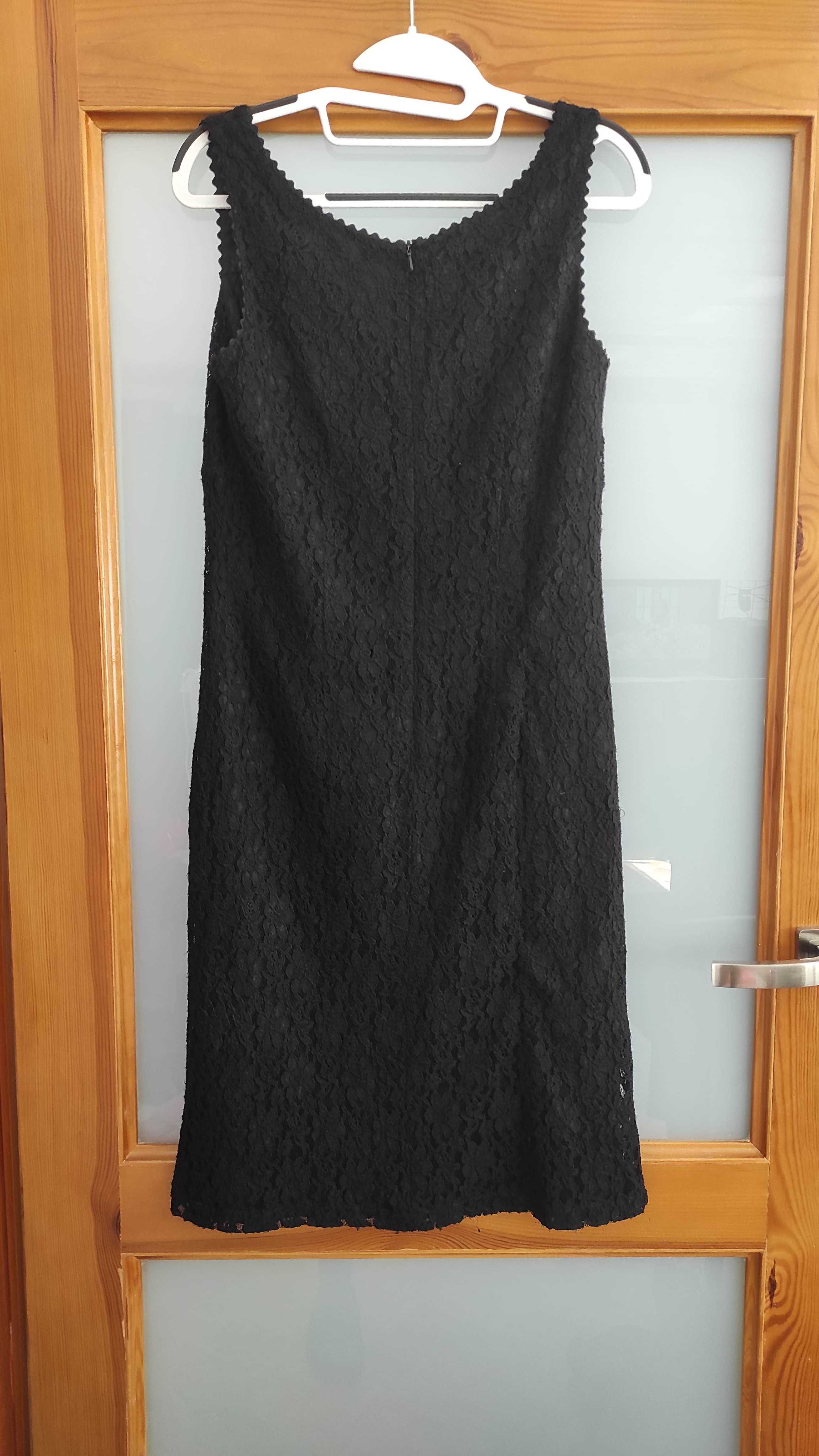 Sukienka mała czarna