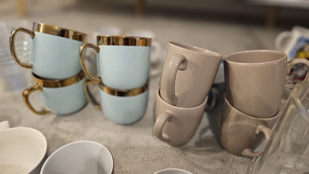 Sprzedam zestaw kubków i szklanek