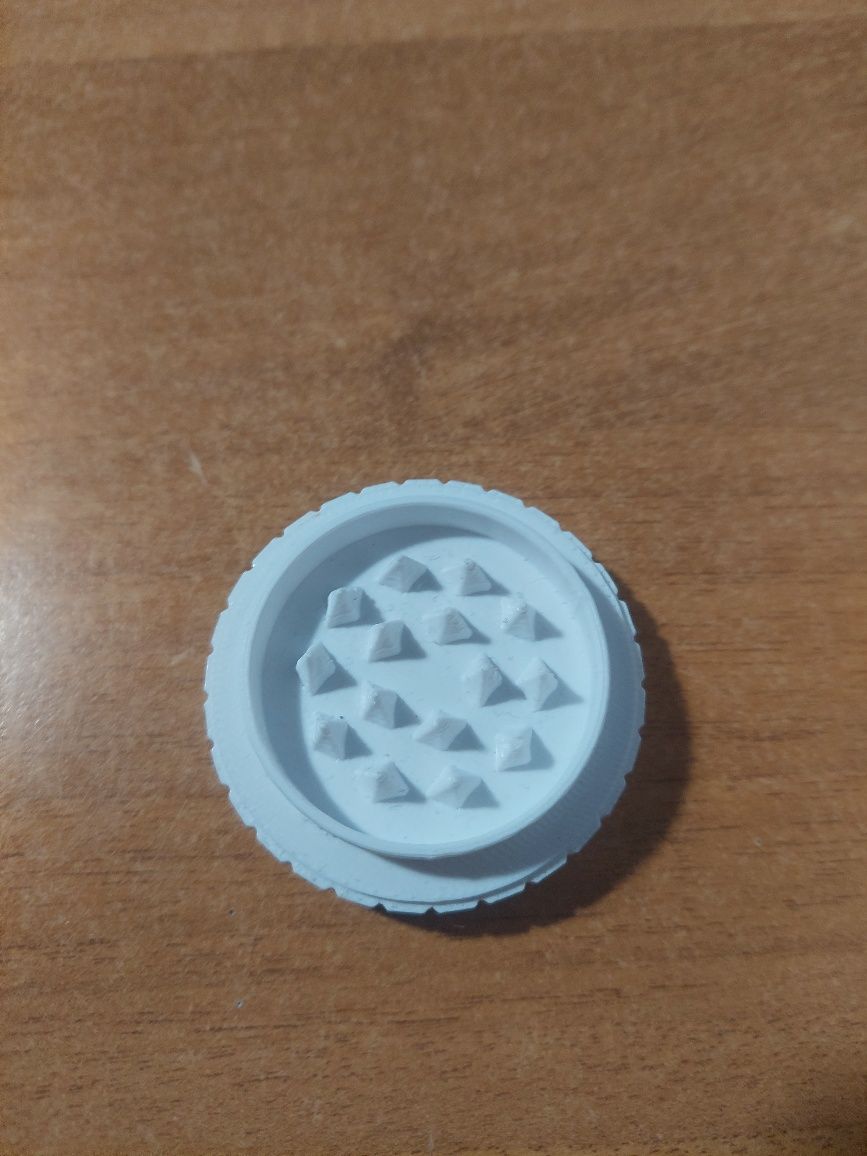 Młynek grinder do CBD