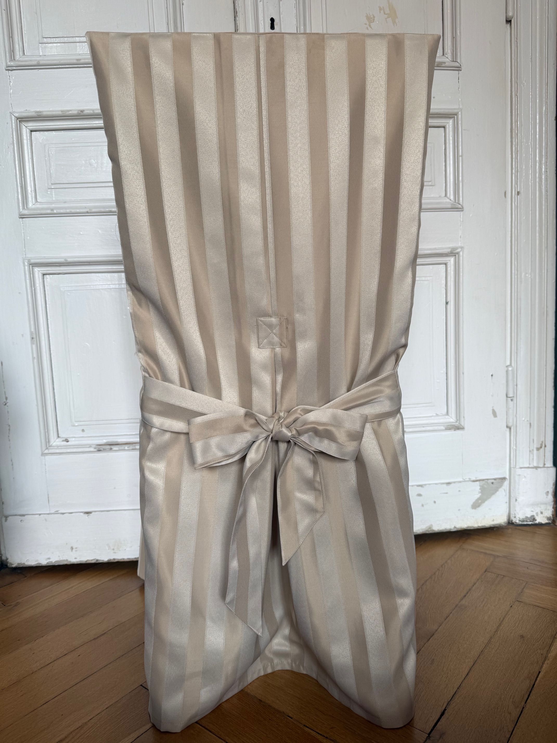 Pokrowce na krzesła - 8 szt.- Eleganckie