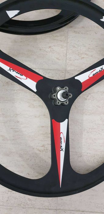 2 Rodas para bicicleta elétrica aro 26 com motor