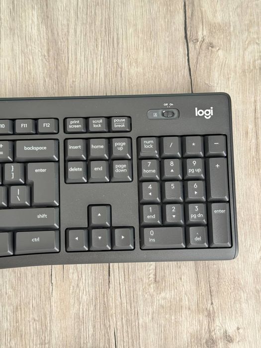 Комплект (клавіатура, миша) Logitech MK295 Wireless Combo Black NL