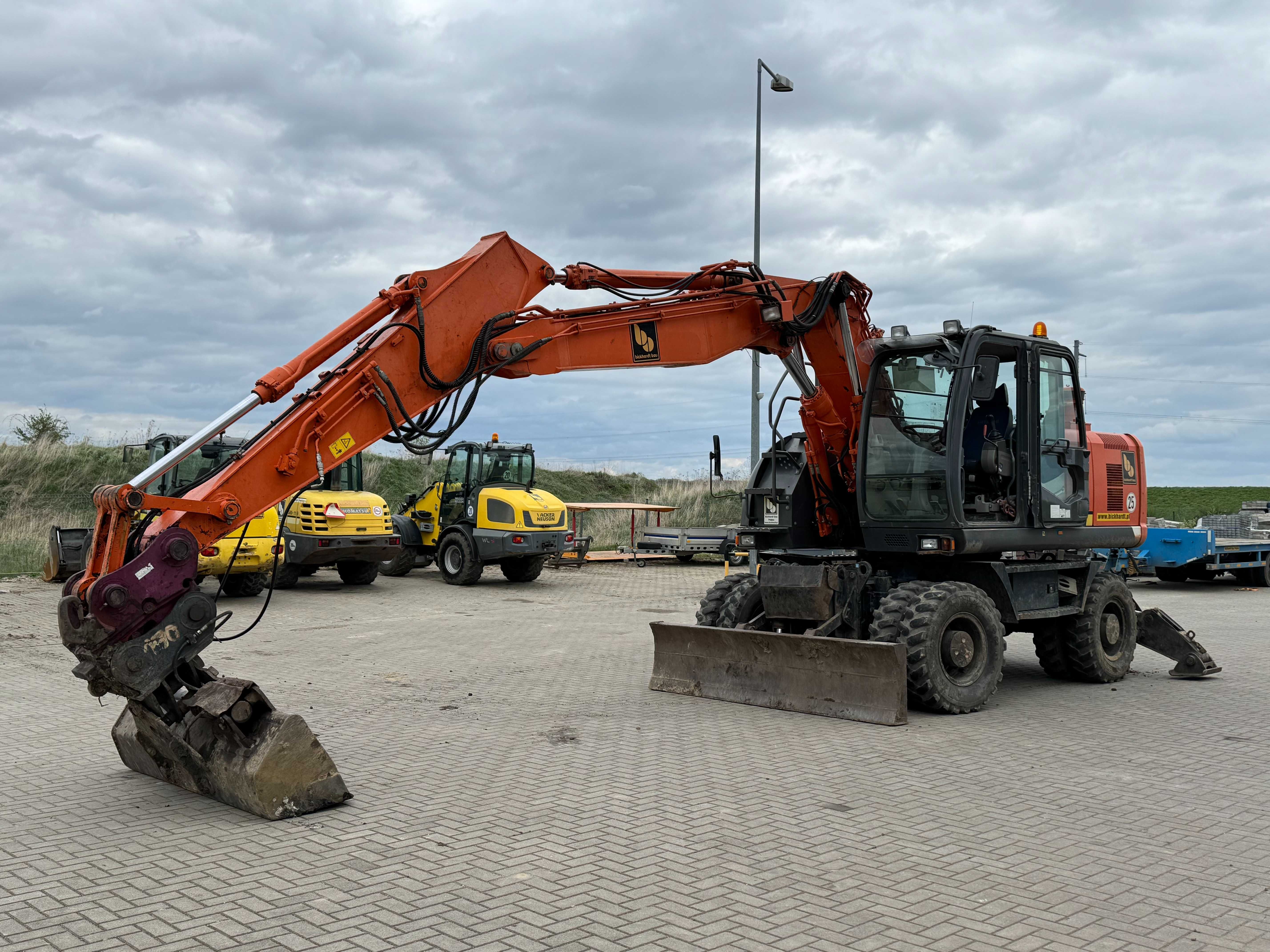 Koparka Hitachi ZX170W3