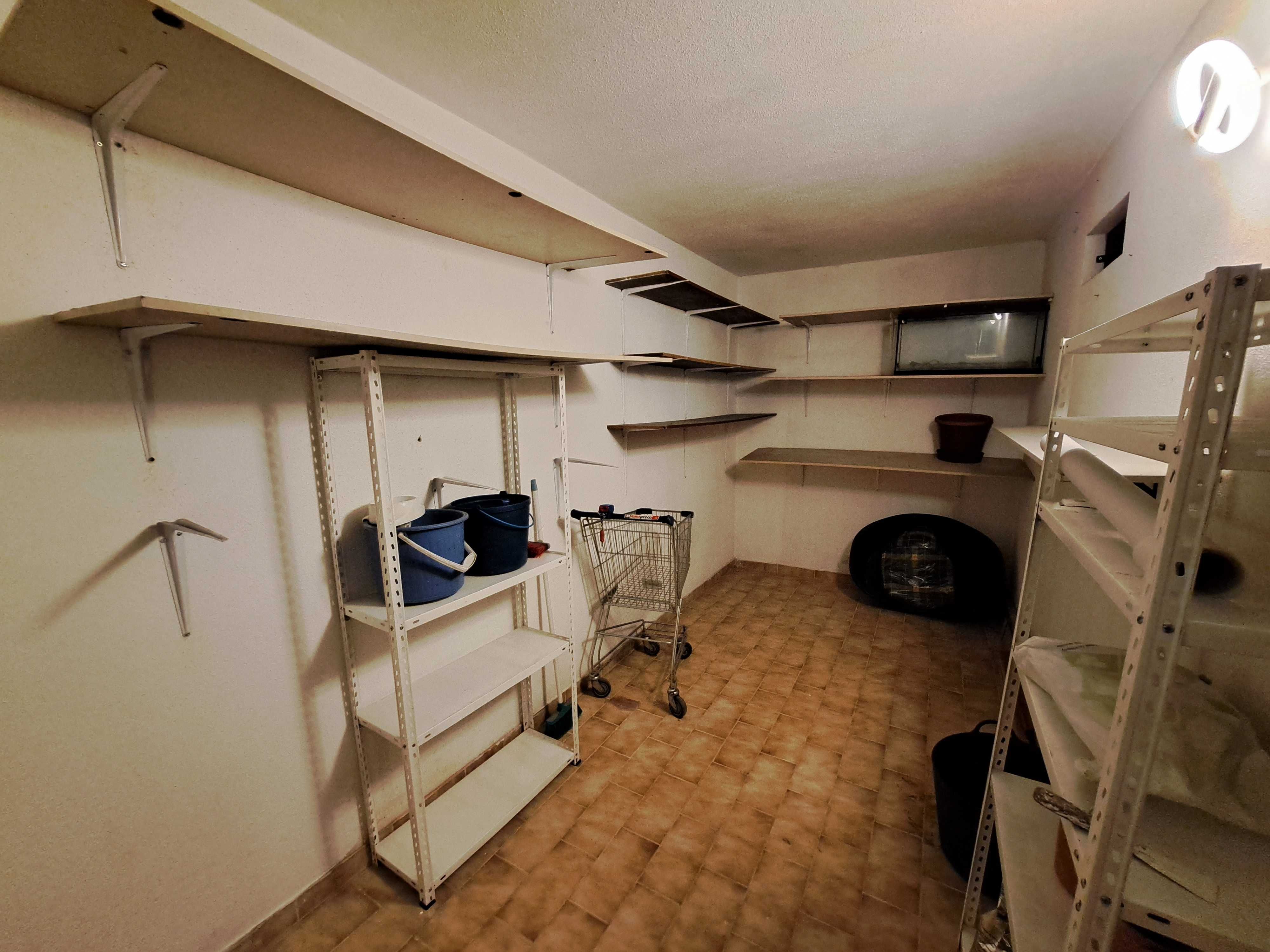 Apartamento T4 remodelado pronto a habitar