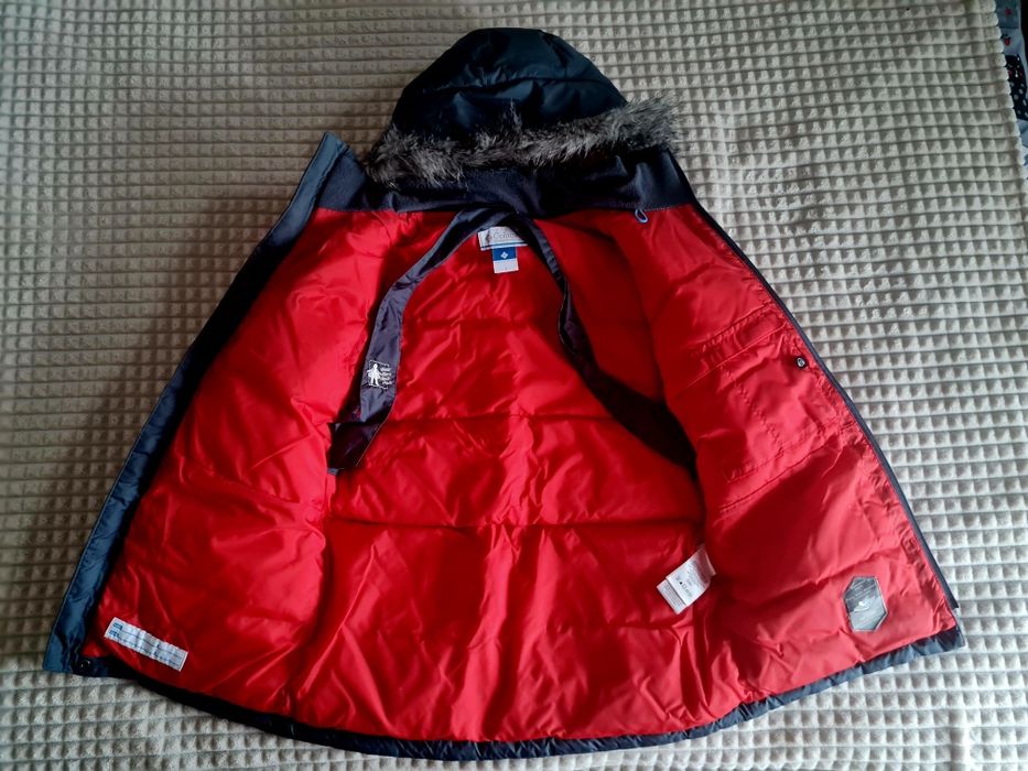 Columbia зимова куртка пуховик для хлопчика на 8 років, стан нової