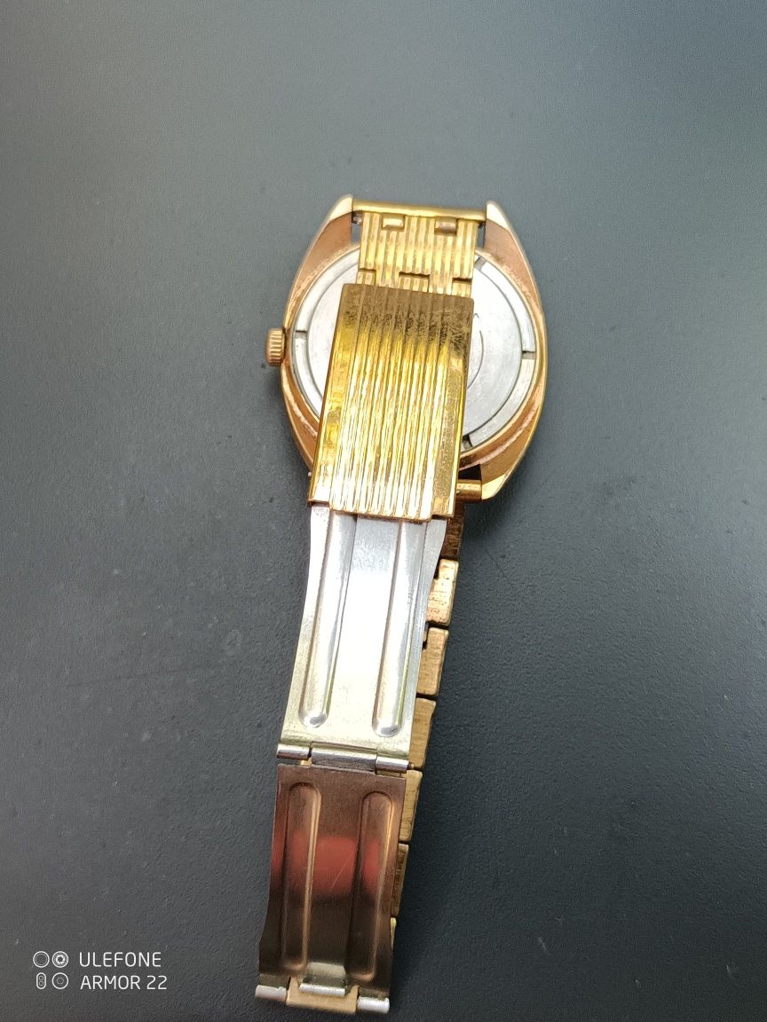 Продам годиник Wostok