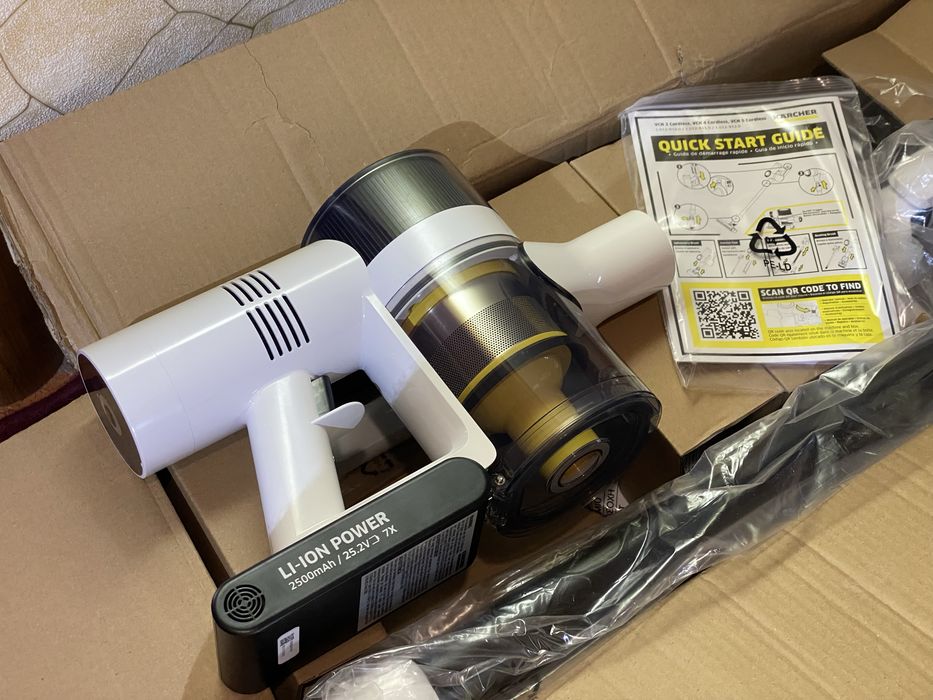 Karcher VCN 3 преміум пилосос, безщітковий мотор 450Вт, 59хв на заряді
