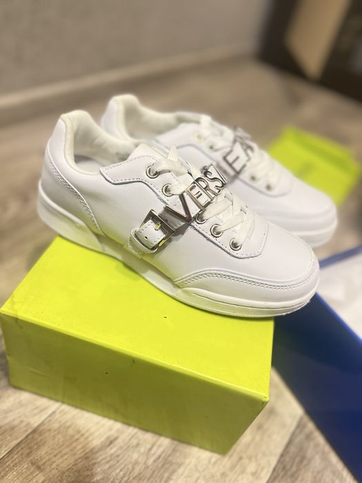 Кросовки/кеды VERSACE JEANS 35р