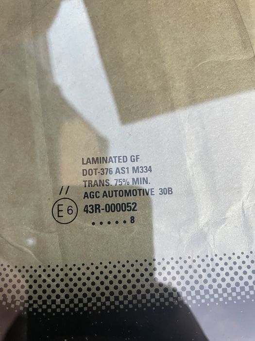 Вітрове скло (лобове) Suzuki grand vitara