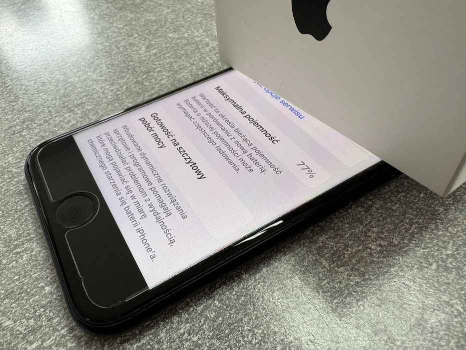 iPhone SE 2 gen. 2020 - komplet - stan bdb - szklo - 100% sprawny