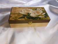 Скринька, купюрниця «Білі троянди», подарунок жінці, мамі, дружині