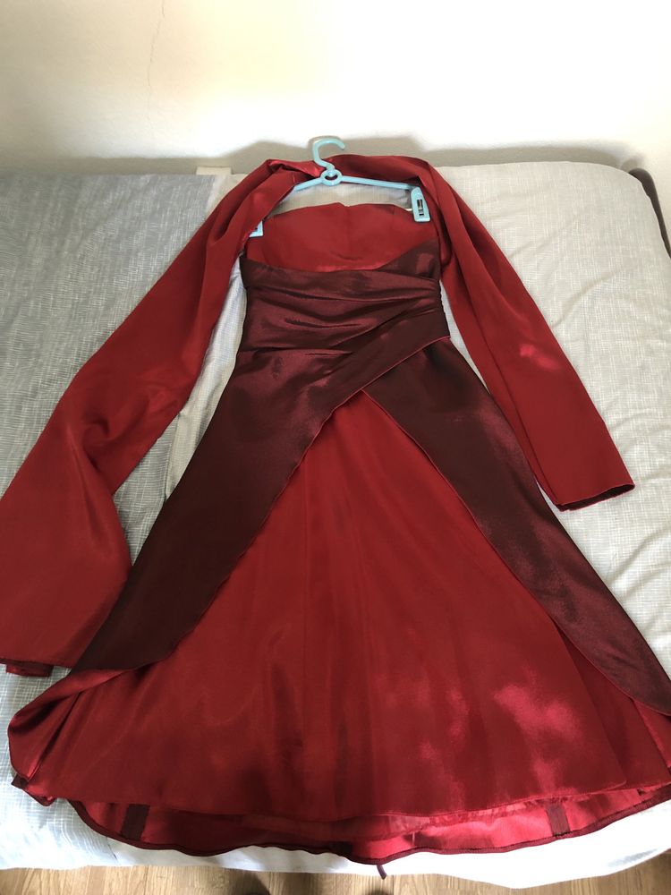 Vestido bonito vermelho