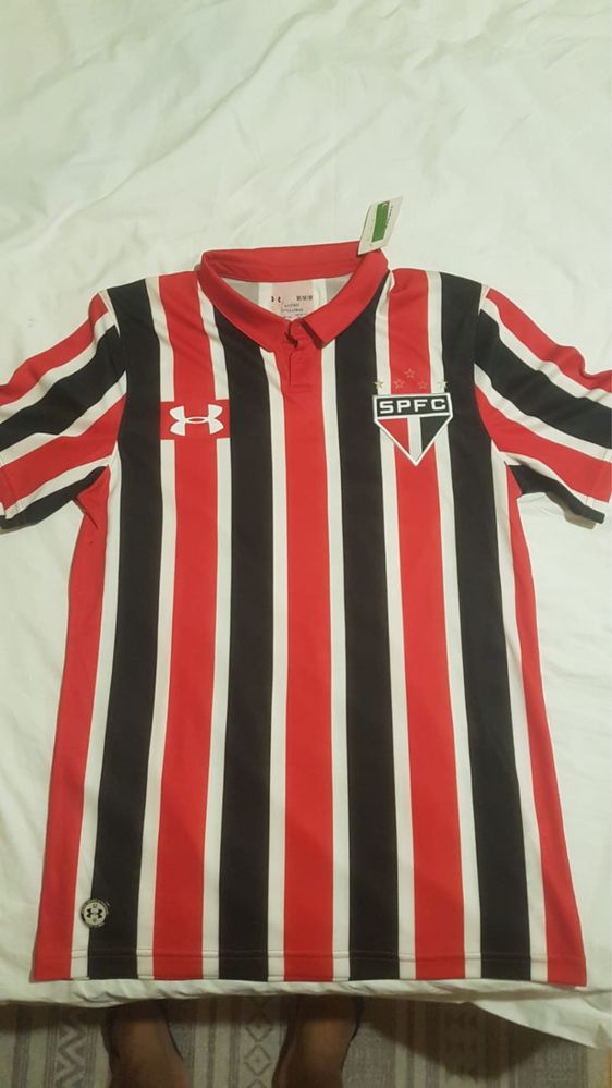 Camisola São Paulo nova (original Under Armour) tamanho M