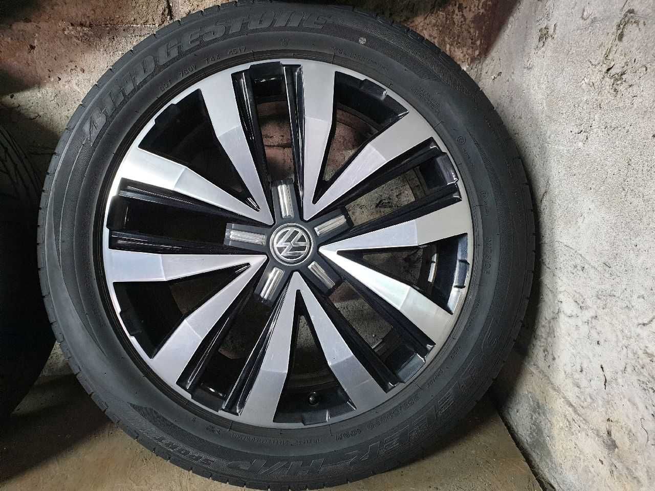 Felgi alu VW Amarok T5 T6 Multivan R20 5x120 opony letnie 255/50R20