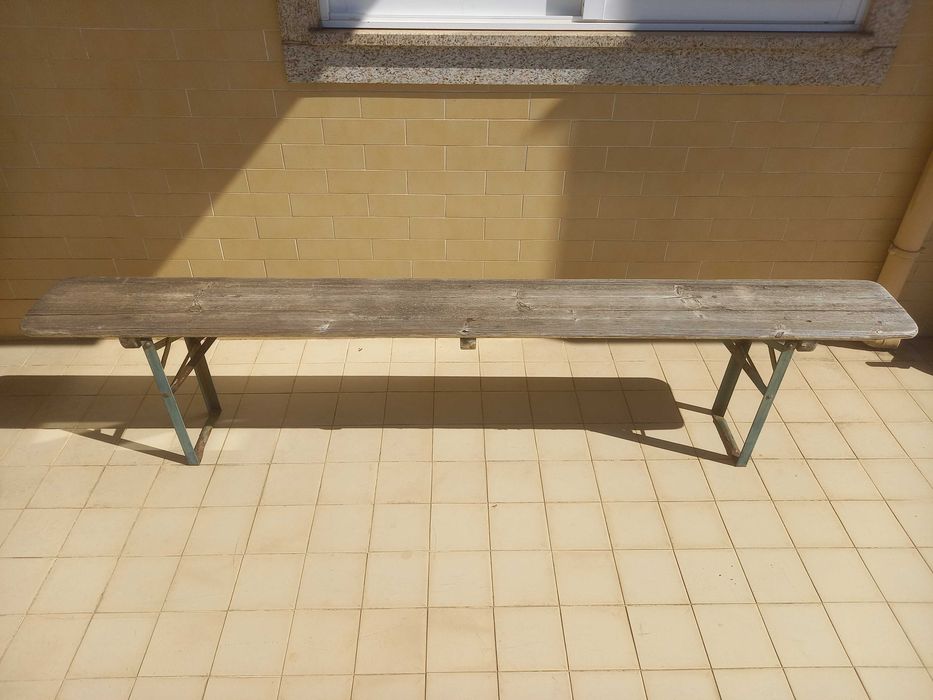 Mesa com 2 Bancos Corridos (ideal para exterior - jardins ou terraços)