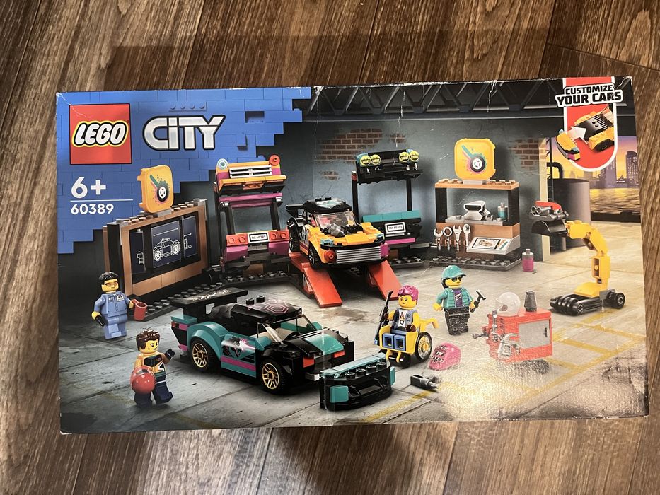 Новий LEGO City Тюнинг-ателье (60389)