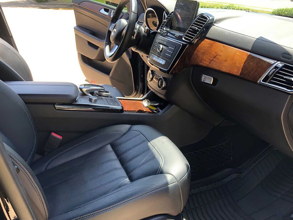 Mercedes-Benz GLS 450 4MATIC      2019