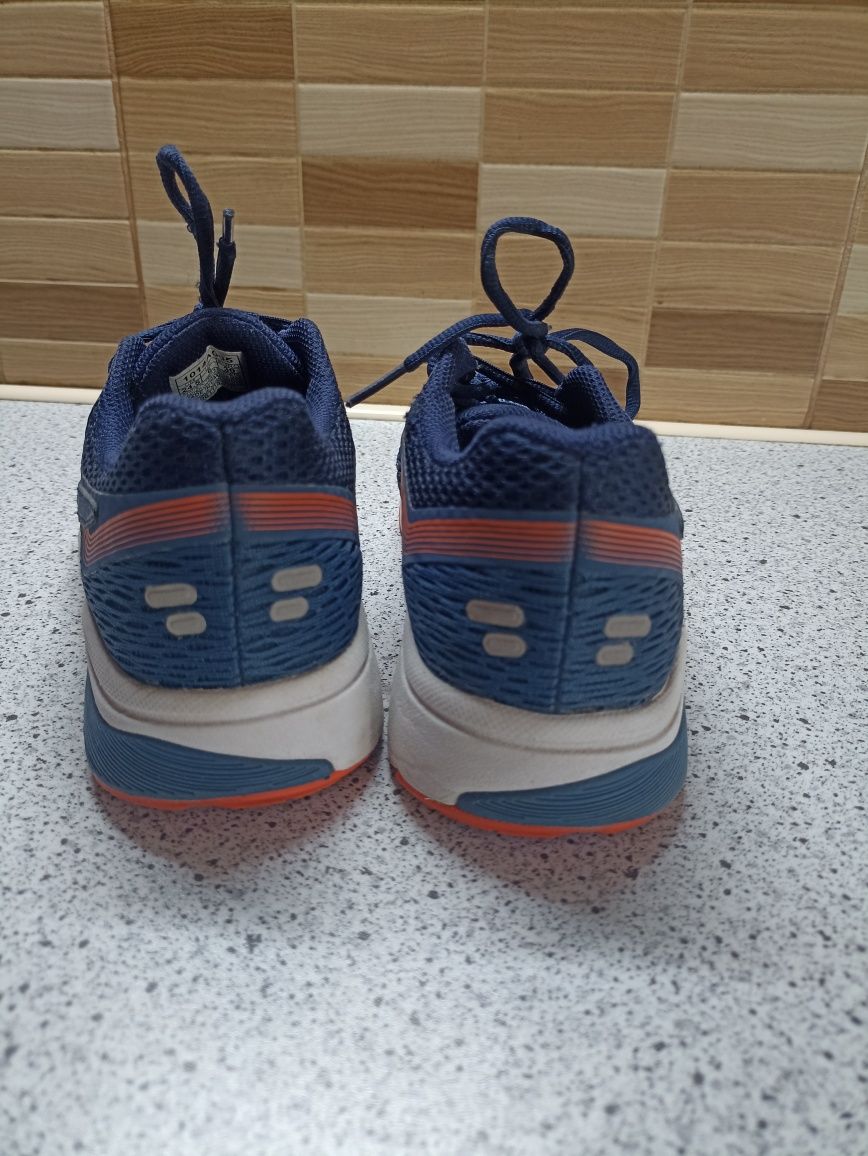 Кроссовки Asics 39