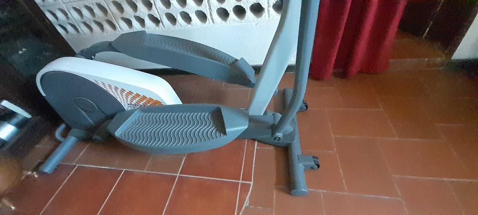 Elíptica como nova