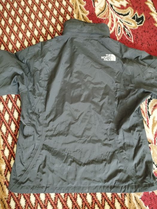 Вітровка жіноча The North Face розмір М