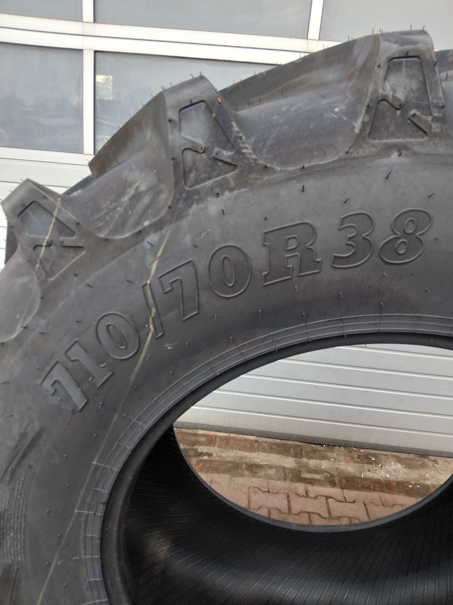 Opona 710/70R38 BKT AGRIMAX RT765M