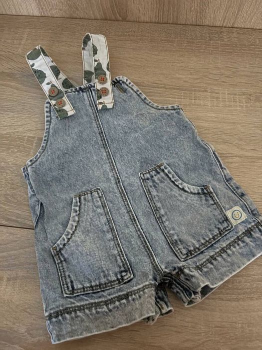 Дитячі речі нейтральні на хлопчика/дівчинку