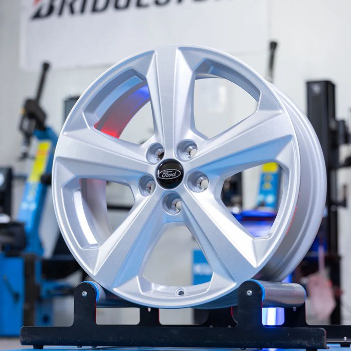 NOWE ORYGINALNE Felgi Ford 18" - Kuga Edge Escape Focus Galaxy Mondeo