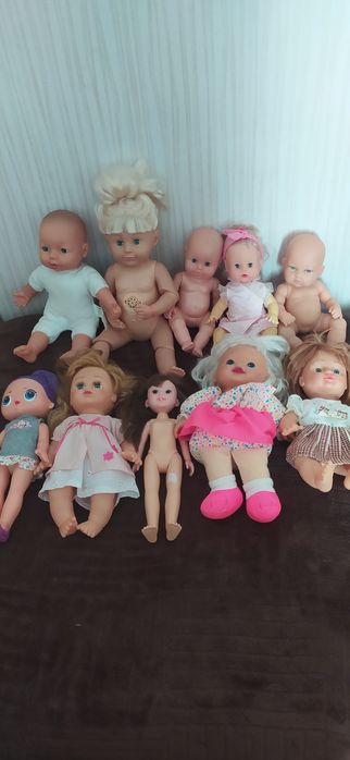 Дитячі ляльки і пупси