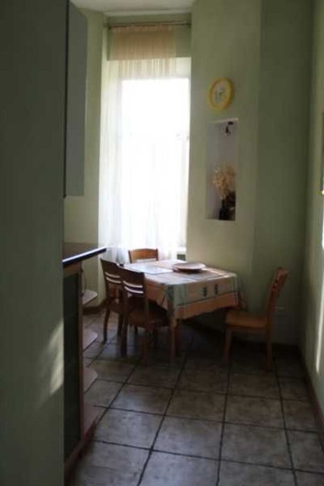 2-комнатная квартира на ул. Леонтовича, театр Музкомедии