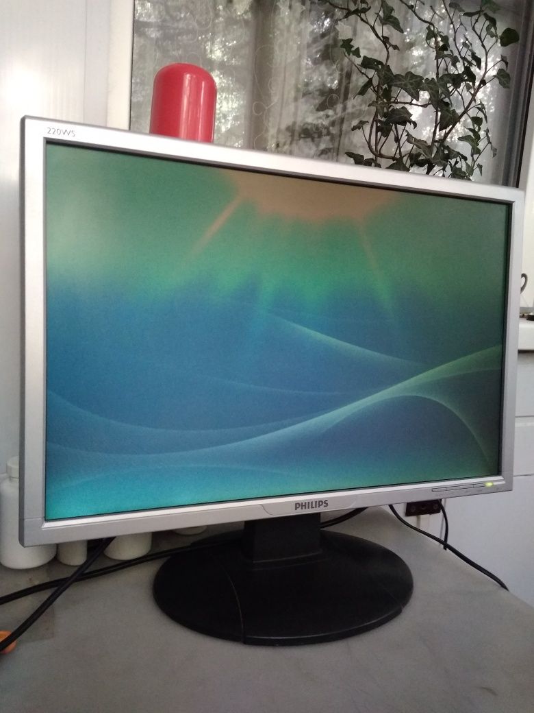 Монитор LCD Philips 22 дюйма