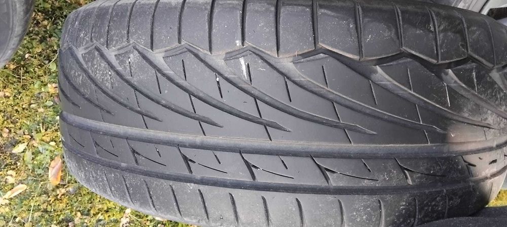 17 skoda superb octavia opony toyo