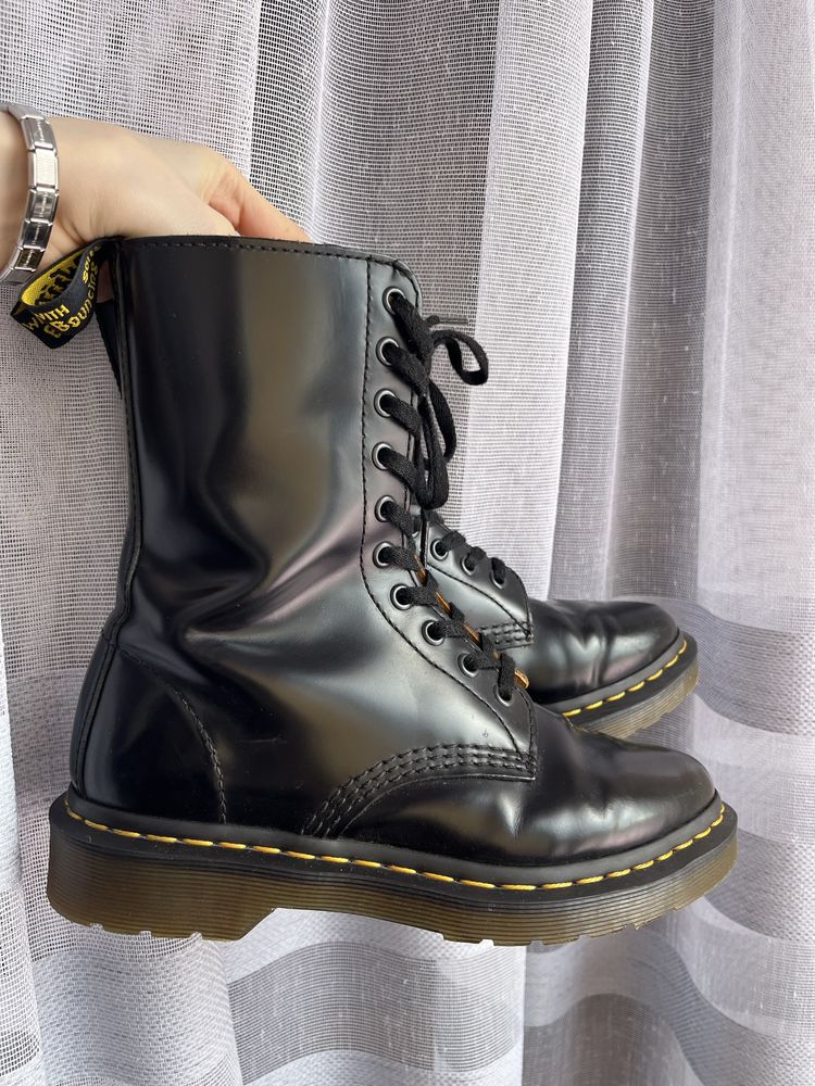 Dr. Martens Alix - шкіряні чорні черевики 37 EU