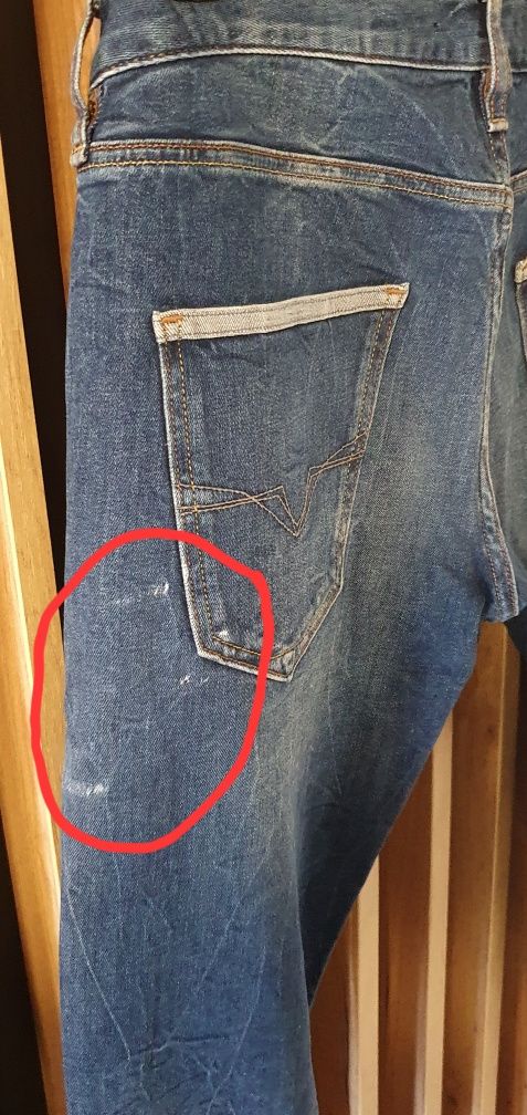 Spodnie Guess rozmiar M