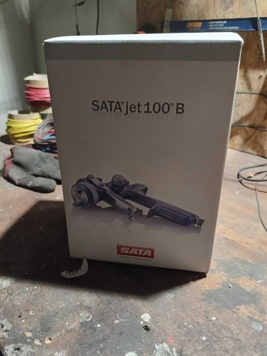 Pistolet lakierniczy Sata Jet 100