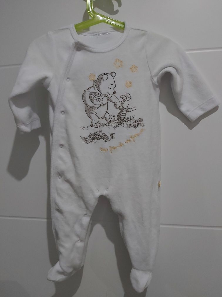 Piękny Pajac z AKSAMITU Weluru z Kubusiem Puchatkiem 68 cm. jak NOWY