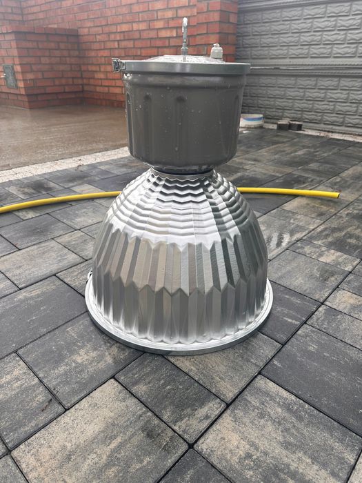 Lampy przemysłowe
